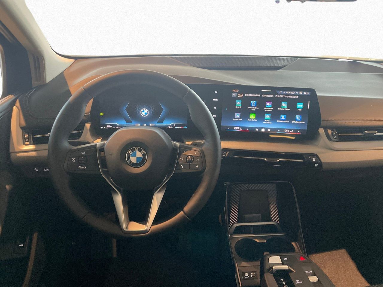 BMW 218 Active Tourer - Bild 15