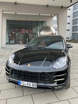 Porsche Macan Turbo 8-fach bereift Vollausstattung - Porsche Macan: Turbo