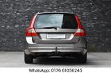 Volvo V70 Kombi Momentum*TÜV*LEDER*XENON*SZHG*PDC*NAVI - Volvo V70: Allradantrieb