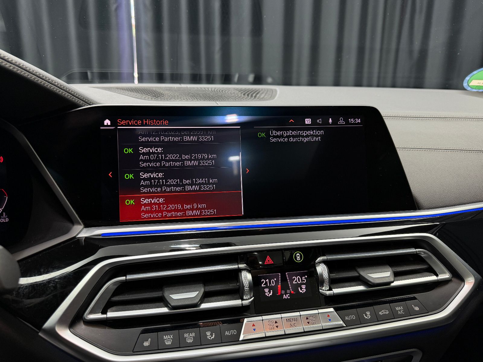 Fahrzeugabbildung BMW X5 M50d|LASER|H&K|360°|PANO|GESTIK|AHK|HuD