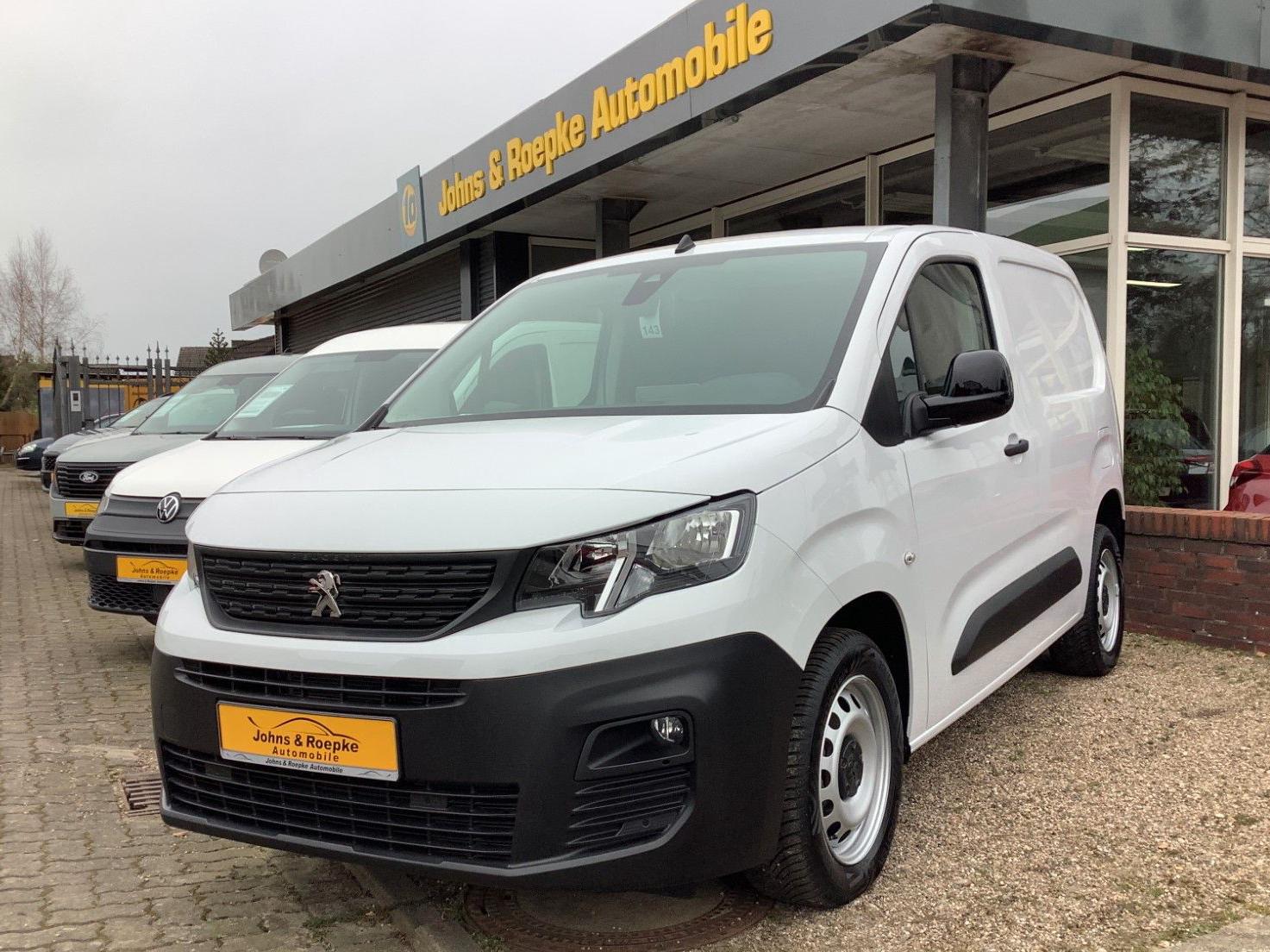 Peugeot Partner 1,5 BLUE HDI / AHK/ALLWETTERREIFEN/CAM
