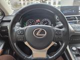 Lexus NX 300 300h E-FOUR - - Lexus NX-Serie von privat