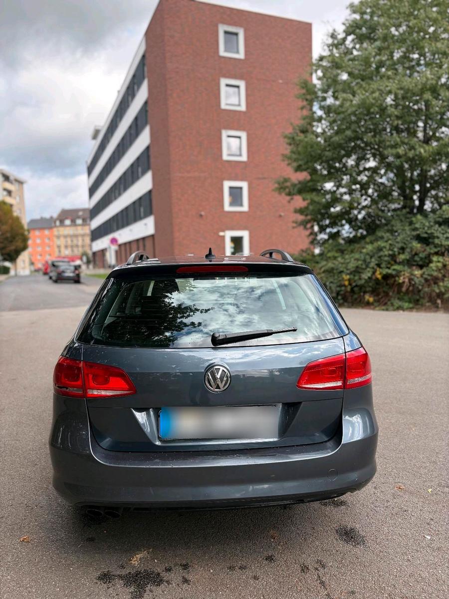 Volkswagen Passat 2011 — photo 5