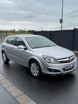 Opel Astra 1.6 Ecotec INNOVATION "110 Jahre" 85kW...