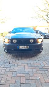 Ford Mustang GT V8 / 320 PS - Ford Mustang mit Schiebetür
