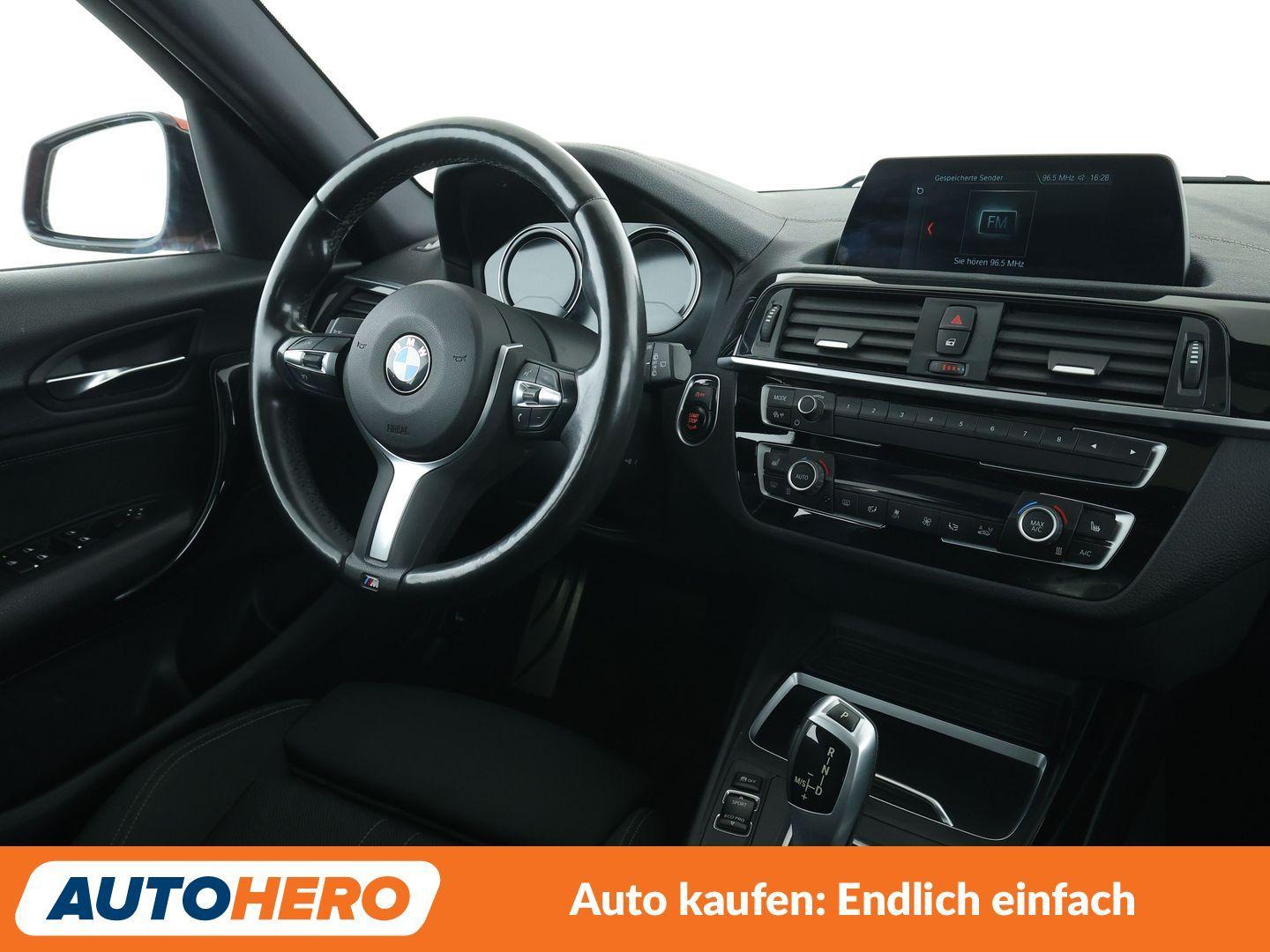 BMW 120i Edition M Sport Shadow Aut*NAVI*LED*TEMPO*