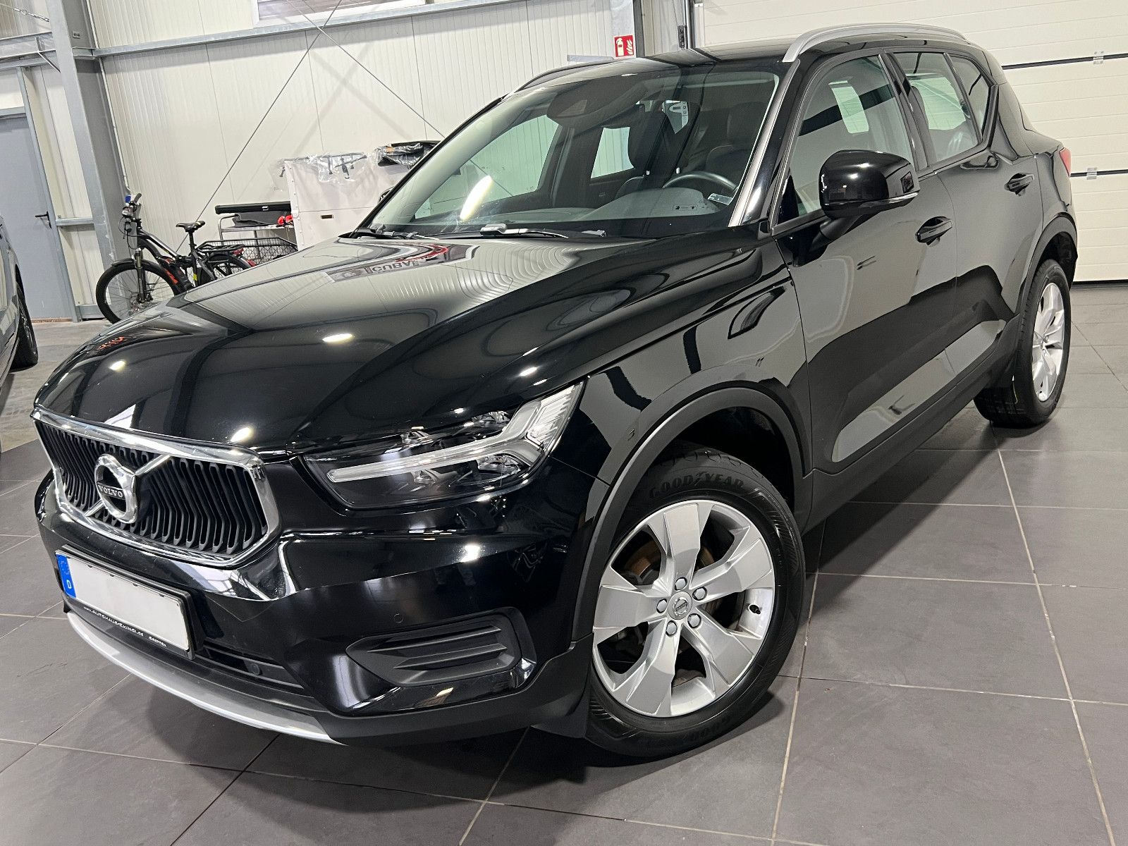 VOLVO XC 40