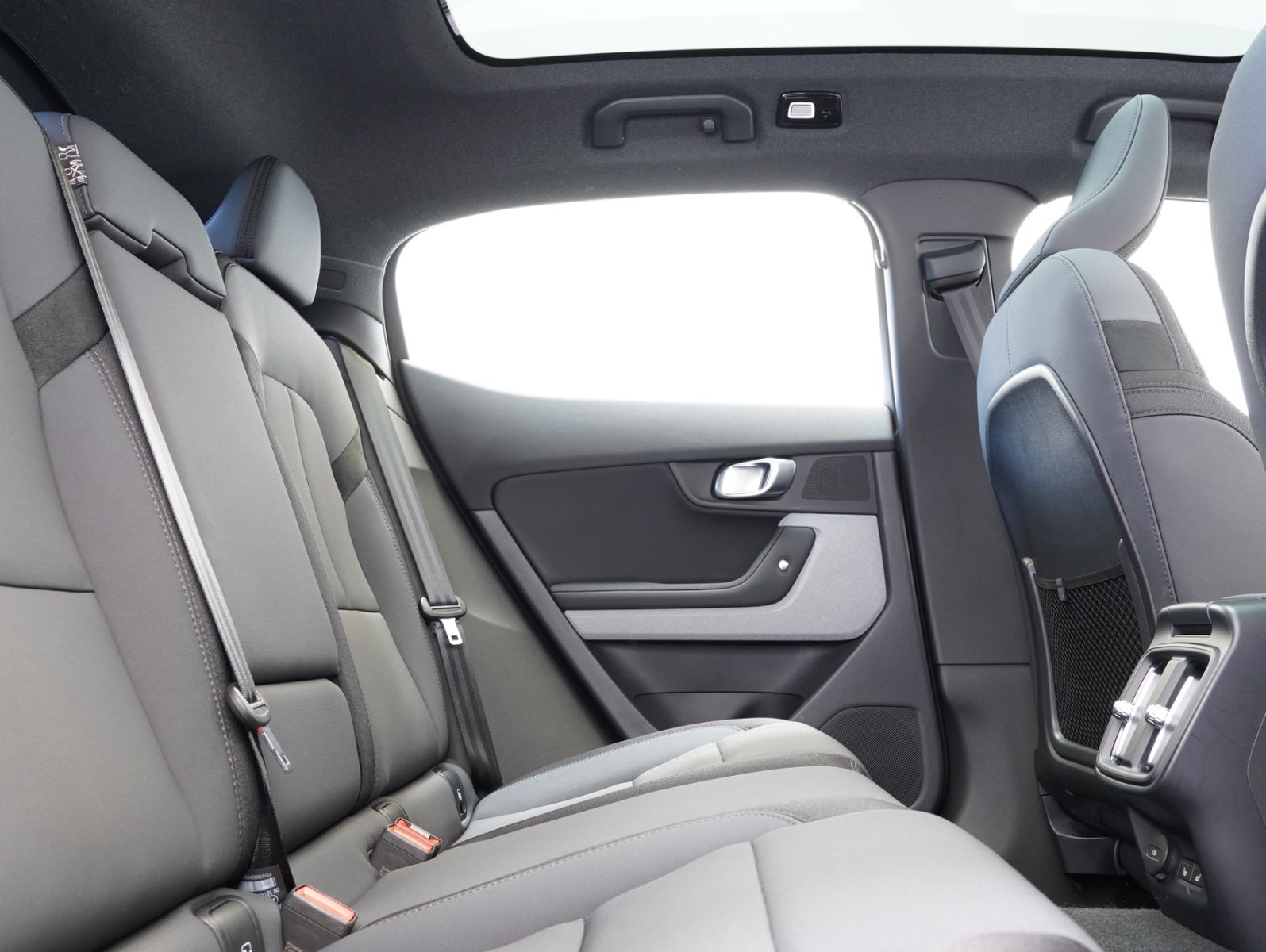 Fahrzeugabbildung Polestar 2 Standard Range Single PILOT-LITE/PLUS-PAKET