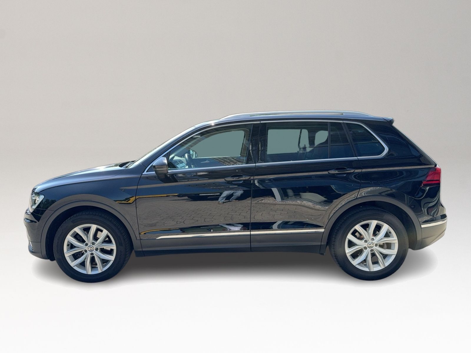 Tiguan 2.0 TSI Highline 4Motion, Leder, Sthzg, L
