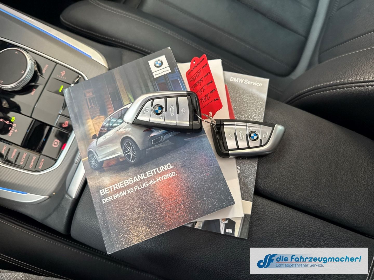 Fahrzeugabbildung BMW X5 xDrive 45 e xLine Park-Assistent Luftfederung