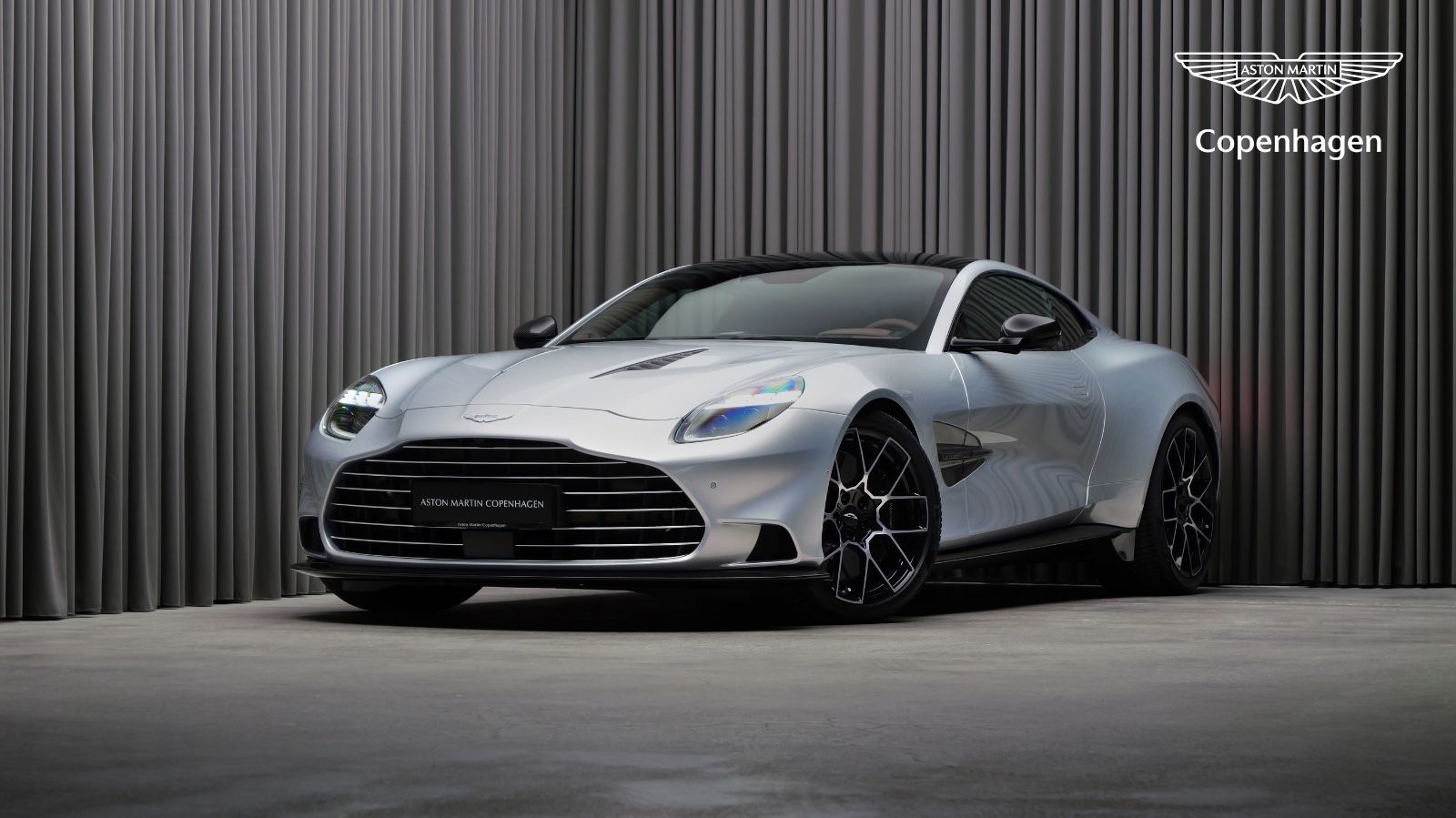 ASTON MARTIN Vanquish