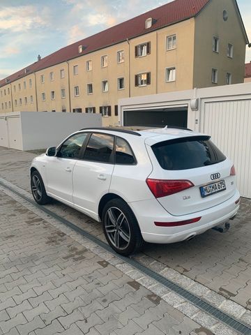 Audi q5 3.0 tdi  Sline Sport plus