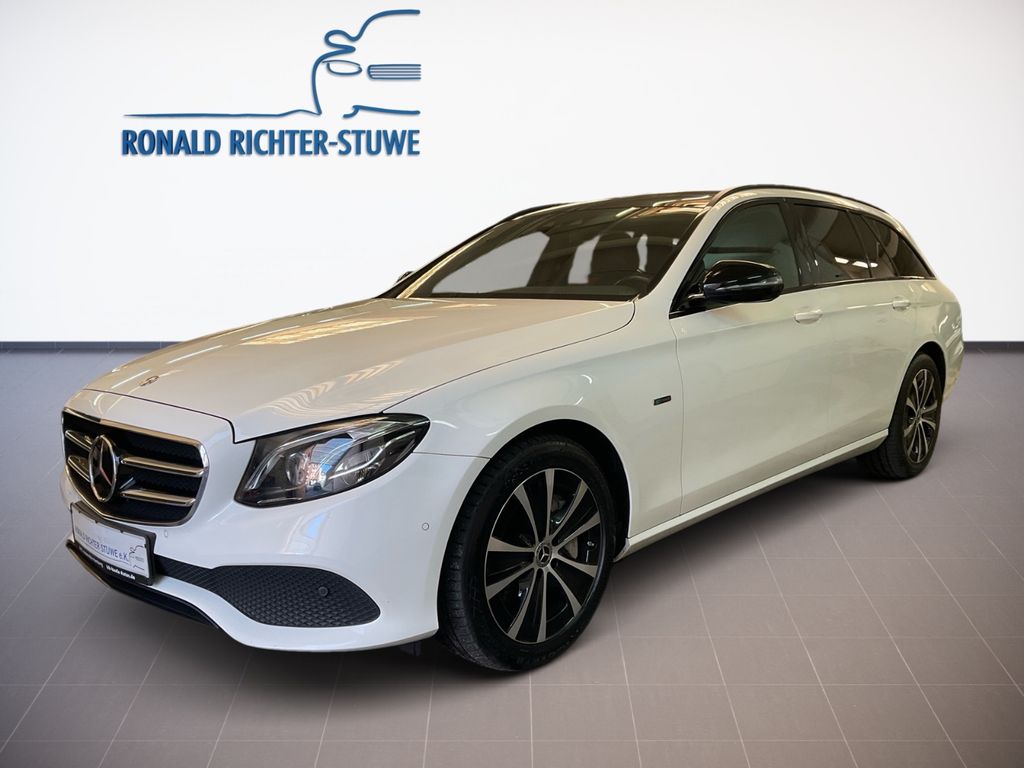 Image of Mercedes-Benz E 300