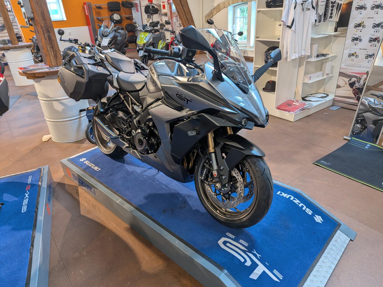 Suzuki GSX-S 1000 GT  AKTIONSPREIS  Travel Edition