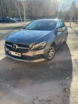 Mercedes-Benz A 200 d 4MATIC Activity Edition DCT Activity... - Mercedes-Benz A 200 mit Diesel-Antrieb: Automatik