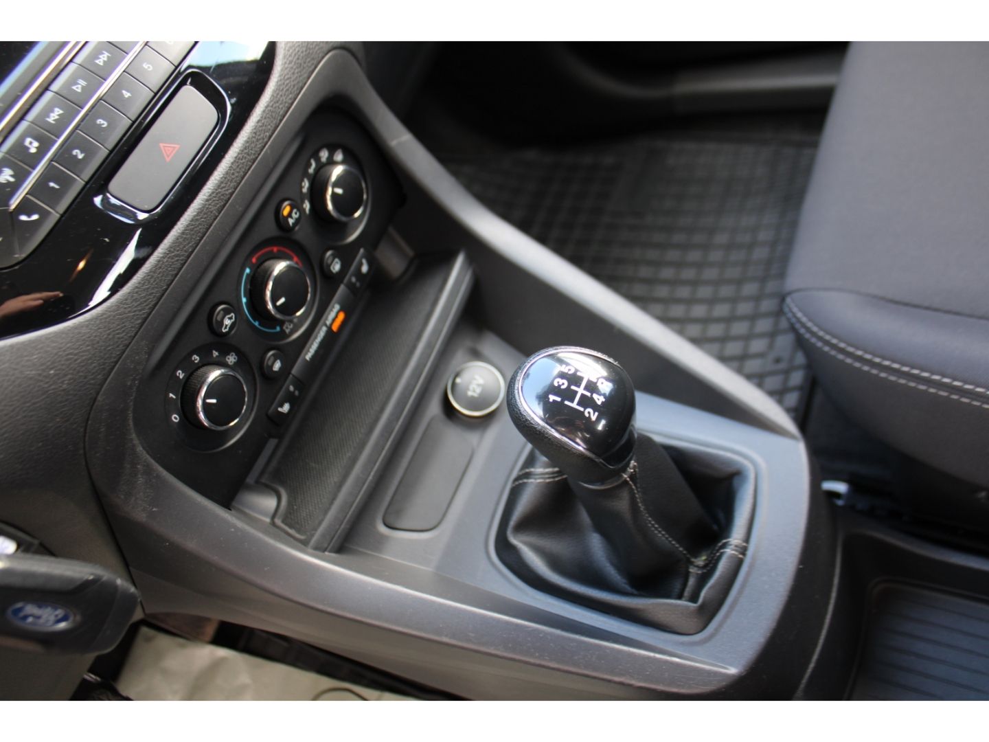 Fahrzeugabbildung Ford Ka + Cool&Connect 1.2Ti-VCT Klima WiPa Bluetooth