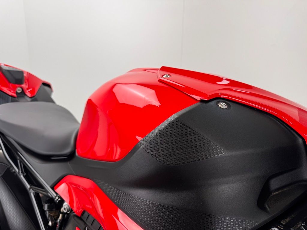 Fahrzeugabbildung BMW S1000 RR *SERVICE NEU *REIFEN NEU *SCHMIEDERÄDER
