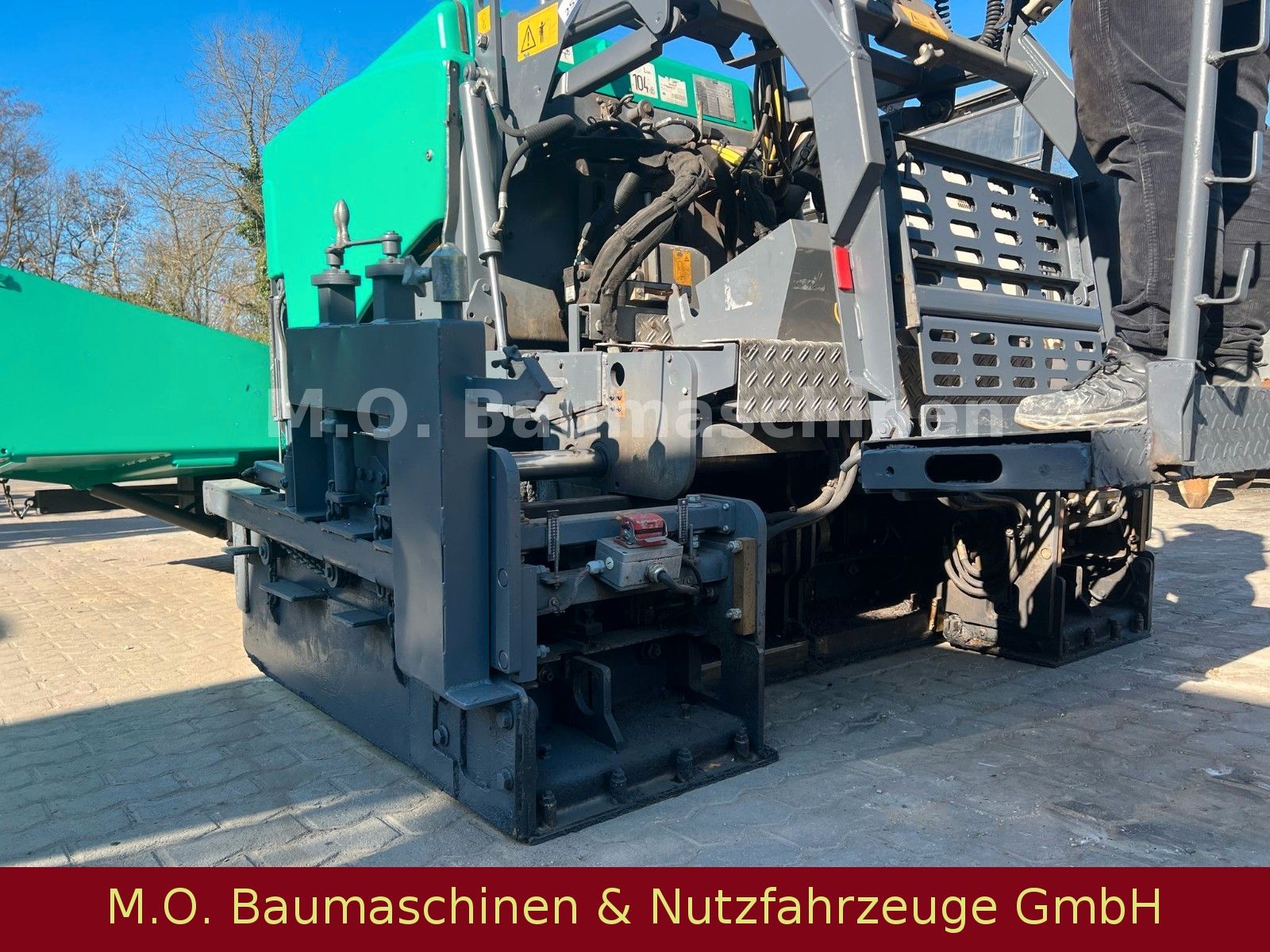 Fahrzeugabbildung Vögele S 800 / 12.AB 200 TV /