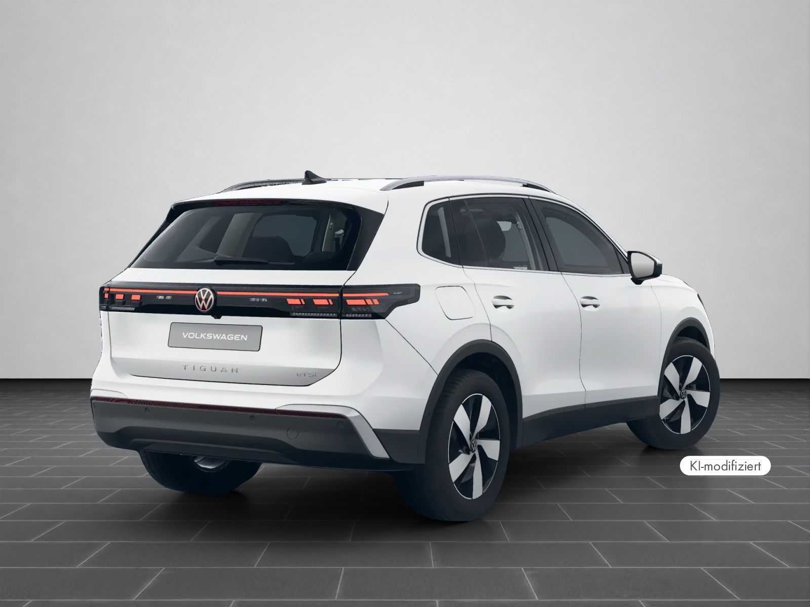 Volkswagen Tiguan Elegance 1,5 eTSI DSG 18 in Schwarz gl foto 5