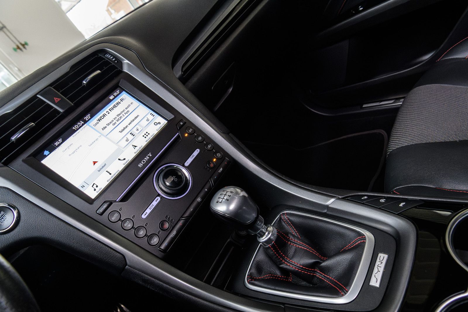 Fahrzeugabbildung Ford Mondeo Turnier ST-Line+PANO+LED+GJR+ACC+SHZ+MEMO