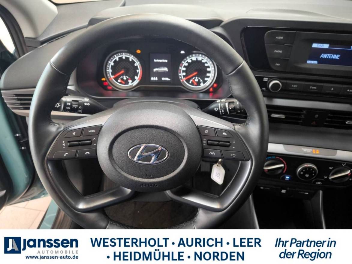 Fahrzeugabbildung Hyundai BAYON Select Winterpaket,PDC hinten,Klima,Start