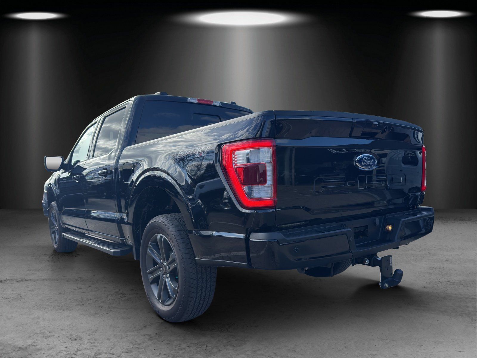 Fahrzeugabbildung Ford F-150 Lariat BLACK 4x4 NAVI/AHK/360°/PANORAMA