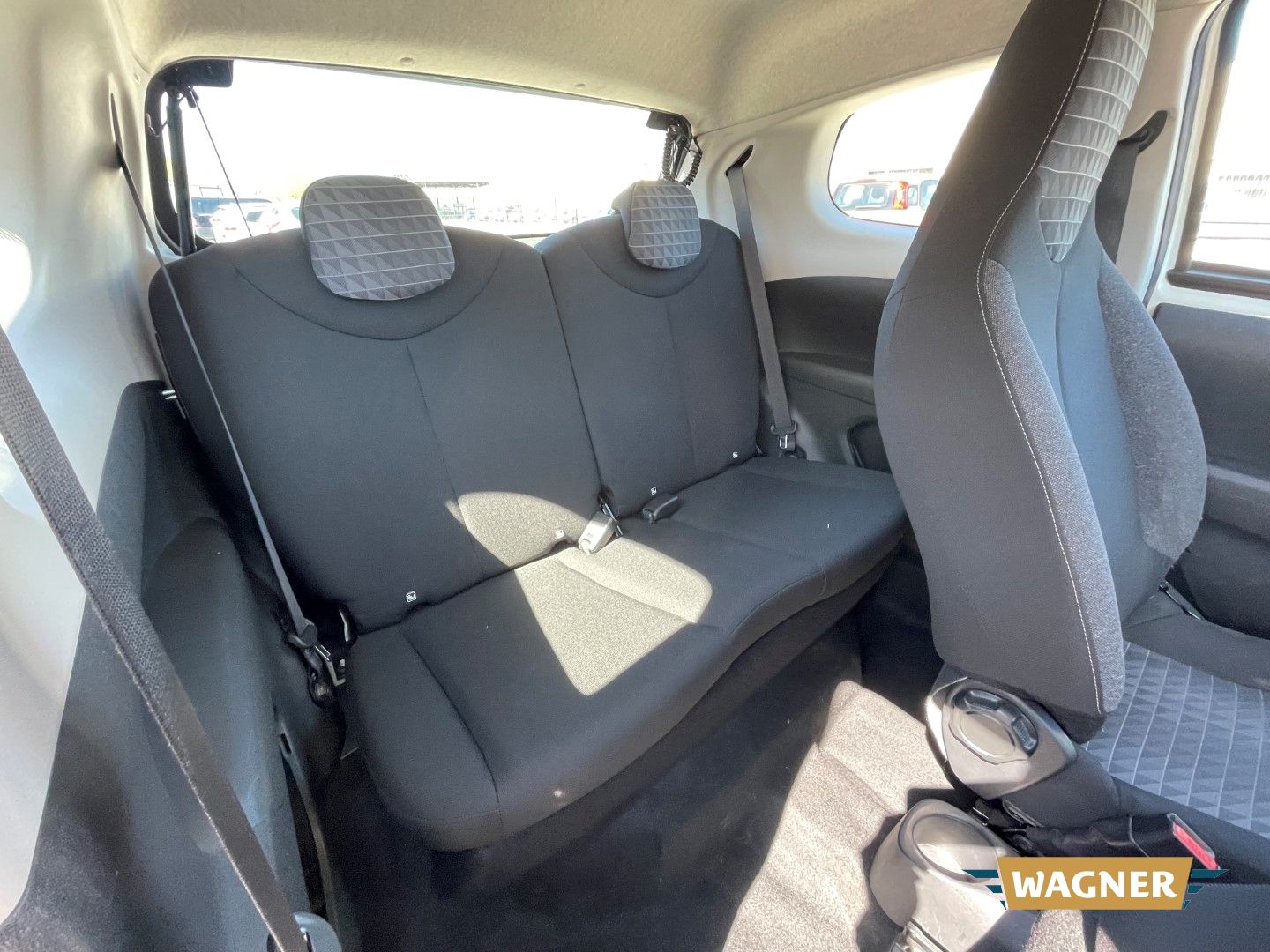 Fahrzeugabbildung Peugeot 108 Active Klimaanlage Isofix Radio
