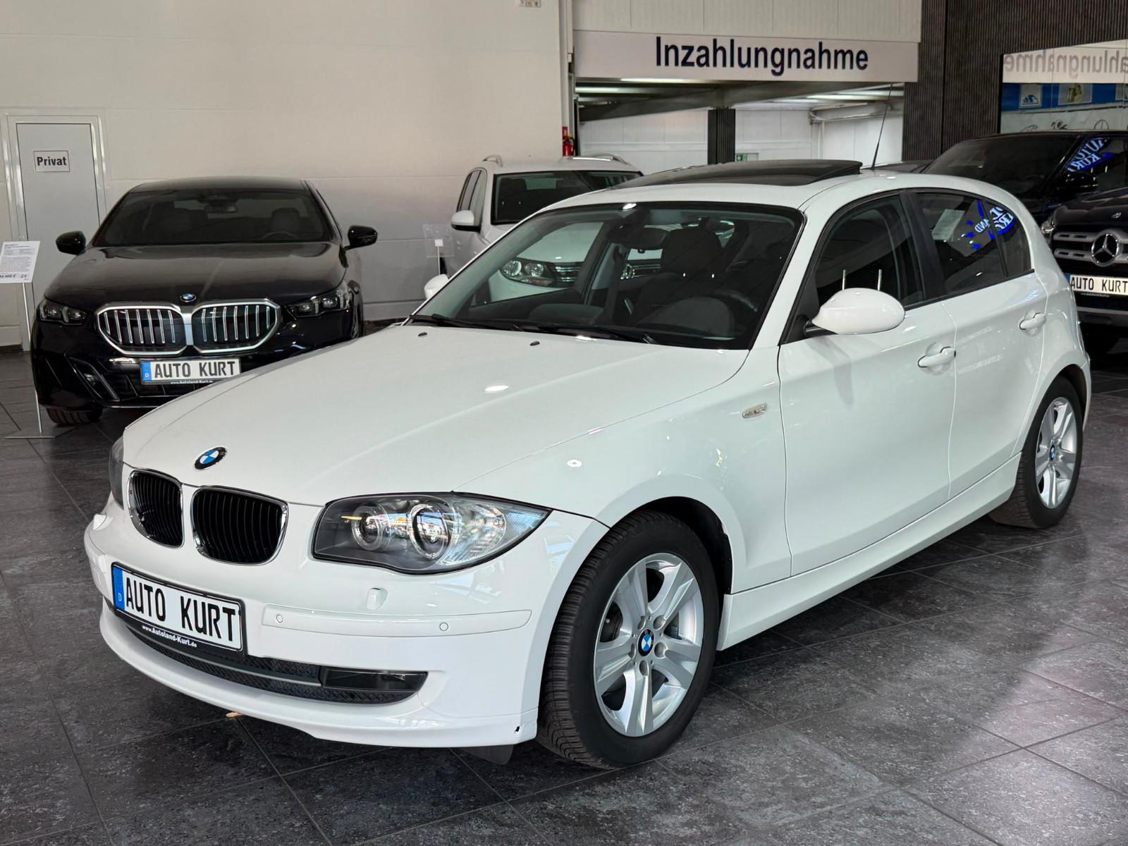 BMW 116 i Autom.*Navi*Xenon*PDC*Shz*Glasdach*1.Hd
