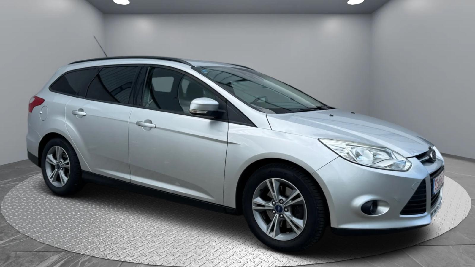 Ford 1.6 Sync Edition*AHK NAVI PDC SHZ*Zahnriemen NEU