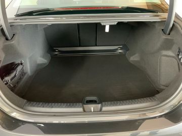 Mercedes E 220 - 7