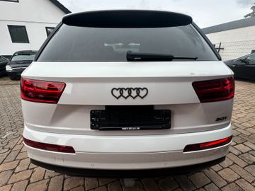 Audi Q7 - 7