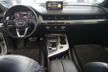 Audi Q7 - 11