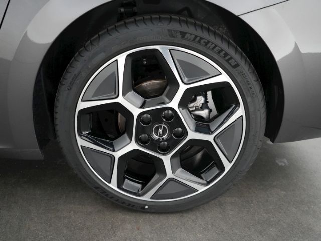 Astra L ST ULTIMATE PAKET AT+LED+NAVI+360 GRAD K