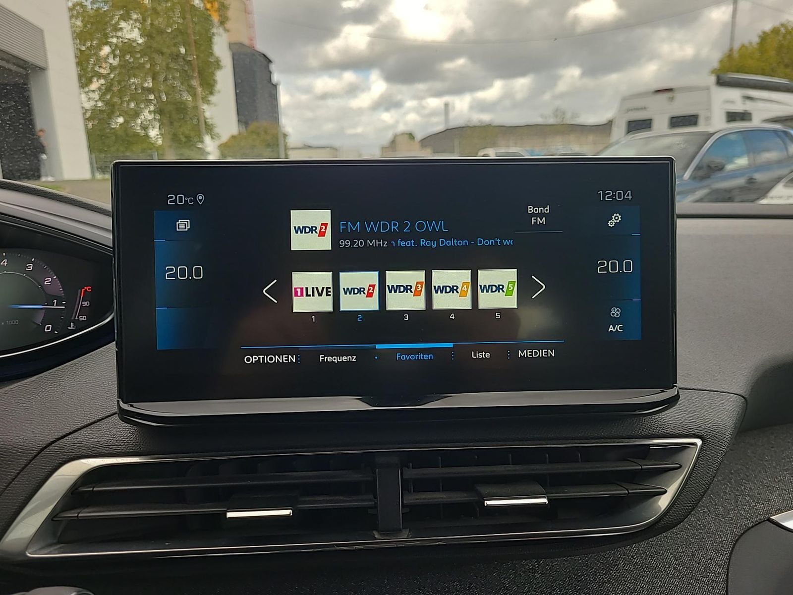 Fahrzeugabbildung Peugeot 3008 Allure +180KAMERA+SHZ+PDC+CARPLAY+TEMPOMAT