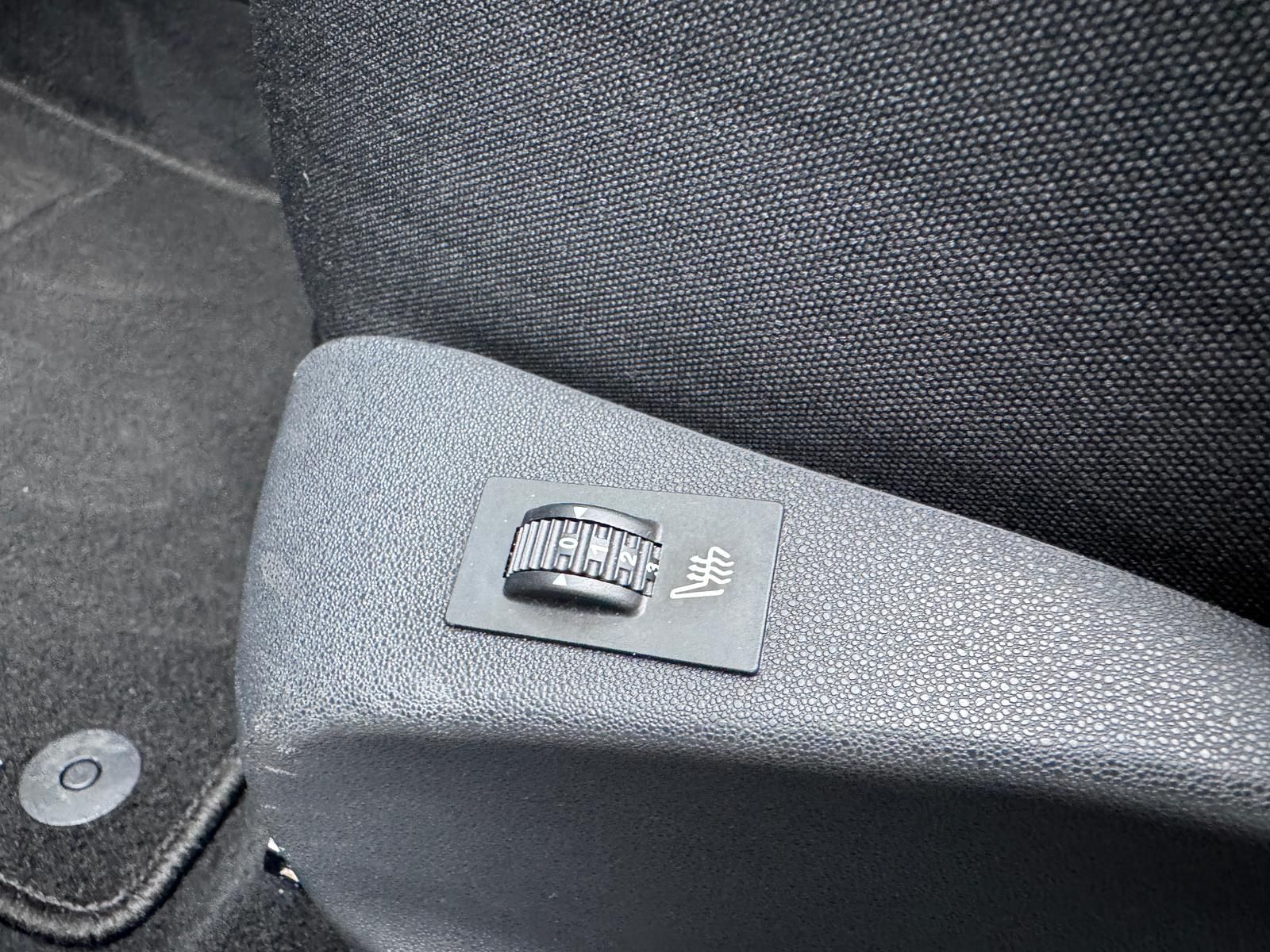 Fahrzeugabbildung Peugeot 1.2 e-VTi/PDC/TEMPOM/LED/HiFi/SITZHEIZ/ALLWETTER