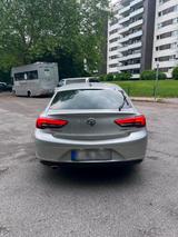 Opel Insignia 1.6 Turbo Diesel TÜV 06/27 R... - Opel Insignia Turbo mit Diesel-Antrieb