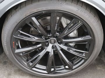 Audi Q8 - 8