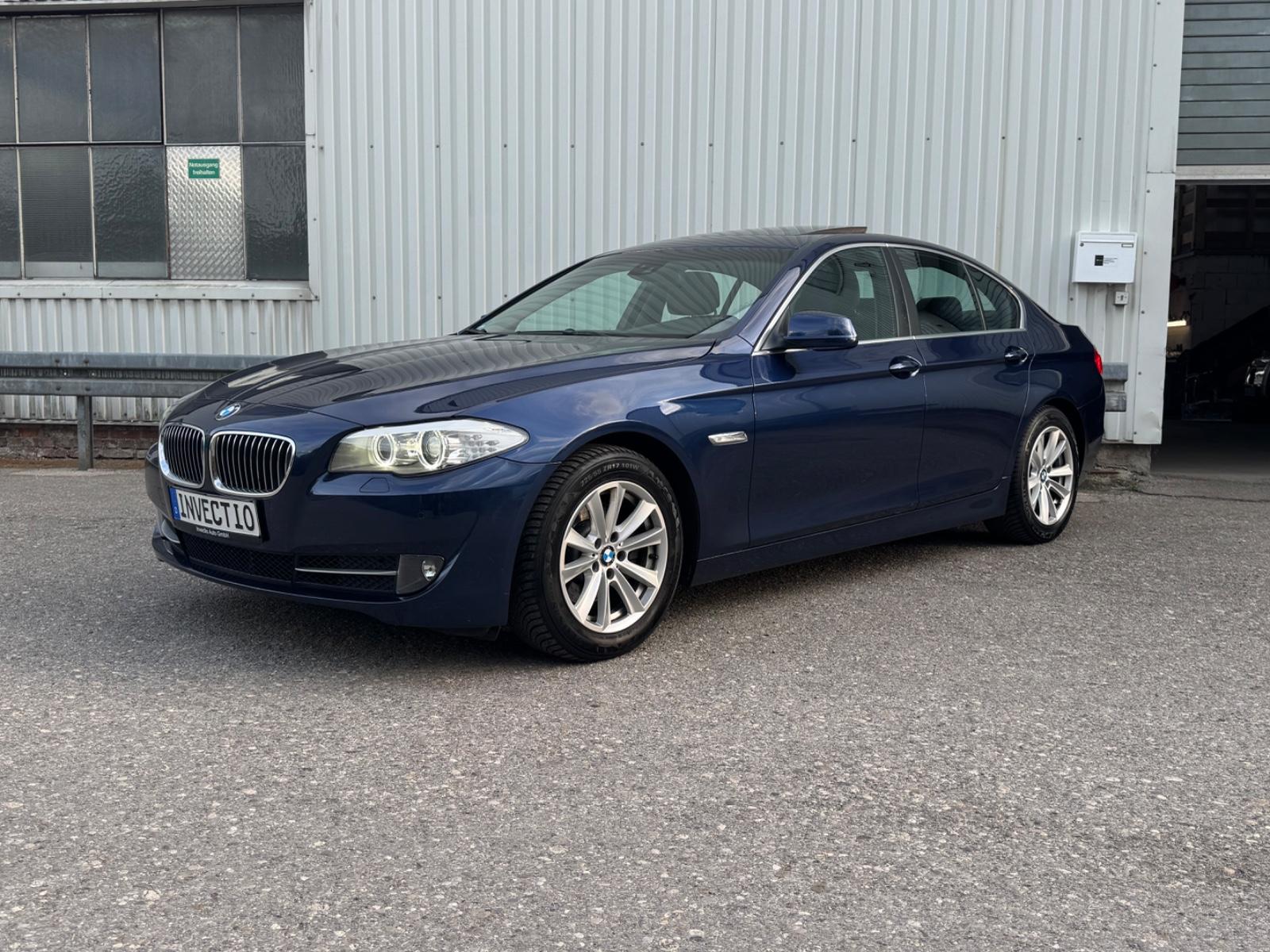 BMW 520 d Lim. Aut. Navi Schiebedach Xenon