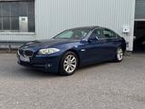 BMW 520 d Lim. Aut. Navi Schiebedach Xenon - BMW 520 aus 2011: 520d