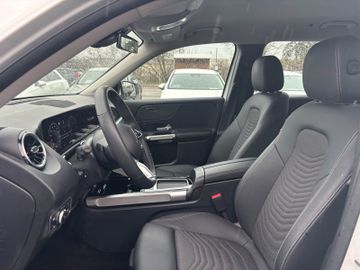 Mercedes GLB 180 - 10