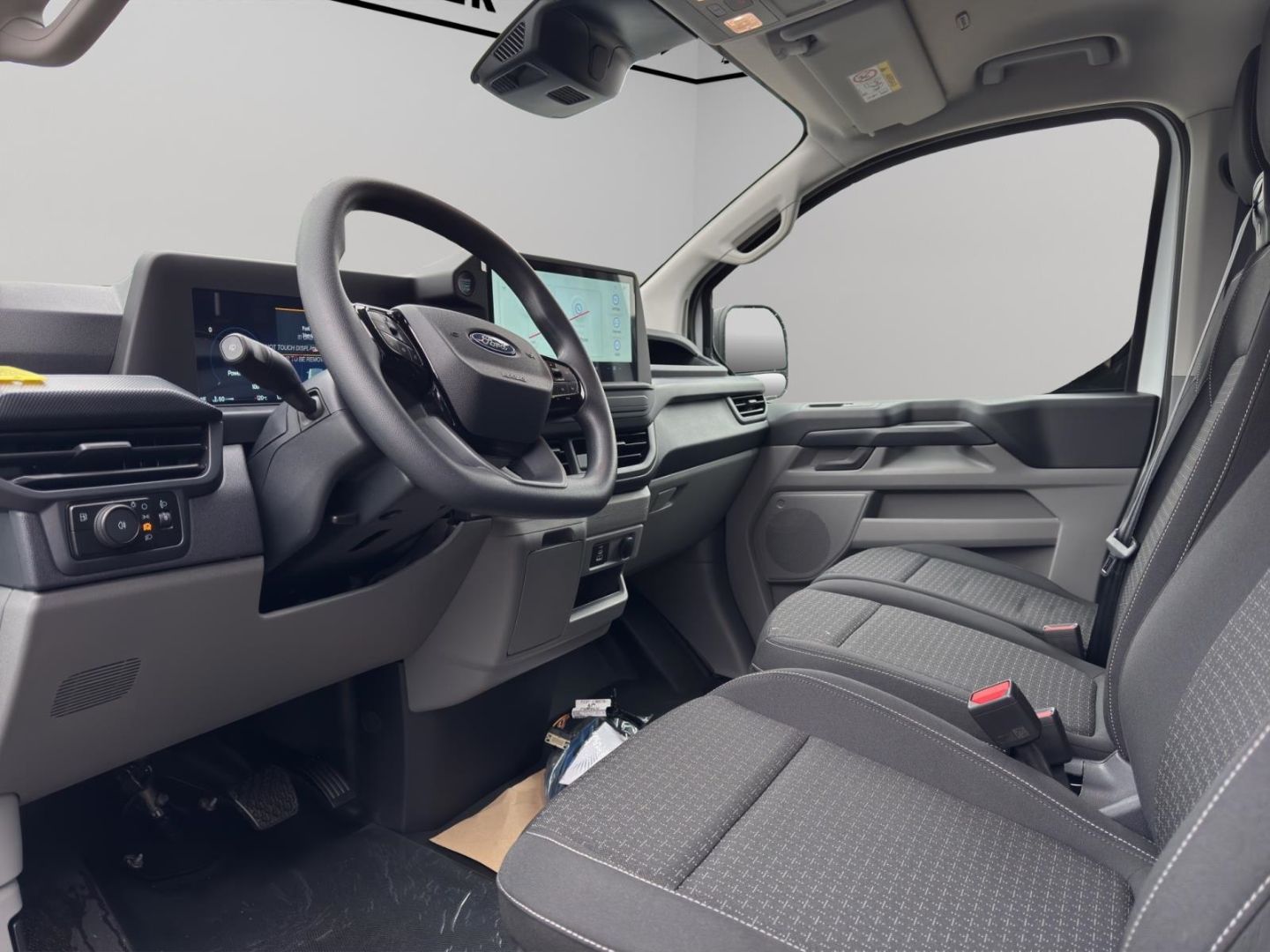Fahrzeugabbildung Ford Transit Custom Kasten 320 L1 Trend FWD Plug-in H