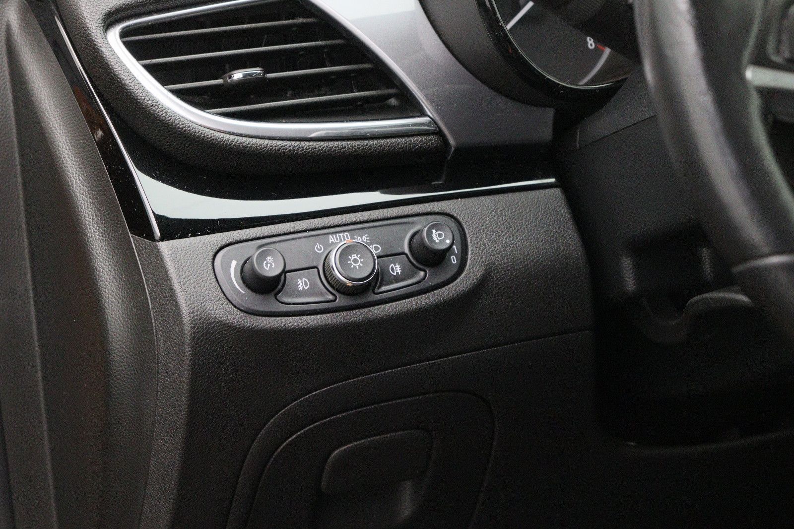 Fahrzeugabbildung Opel Mokka X 1.4 Automatik ON