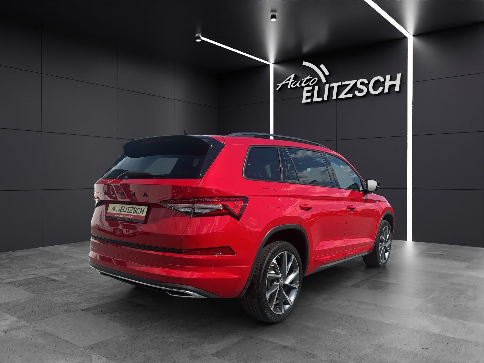 Fahrzeugabbildung SKODA Kodiaq TDI Sportline DSG 4x4 Matrix AHK Navi VC