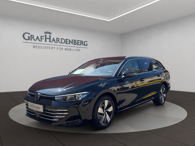 VW Passat Elegance 4Motion TDI DSG AreaView AHK DCC