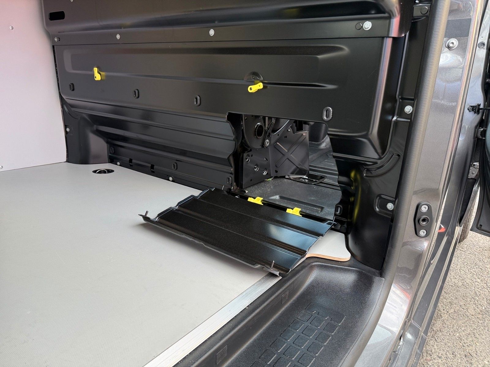 Fahrzeugabbildung Citroën Jumpy Kasten Lang Elektromotor 75 kWh
