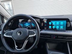 Fahrzeugabbildung Volkswagen Golf VIII Variant 2.0 TDI Life LED NAVI SHZ