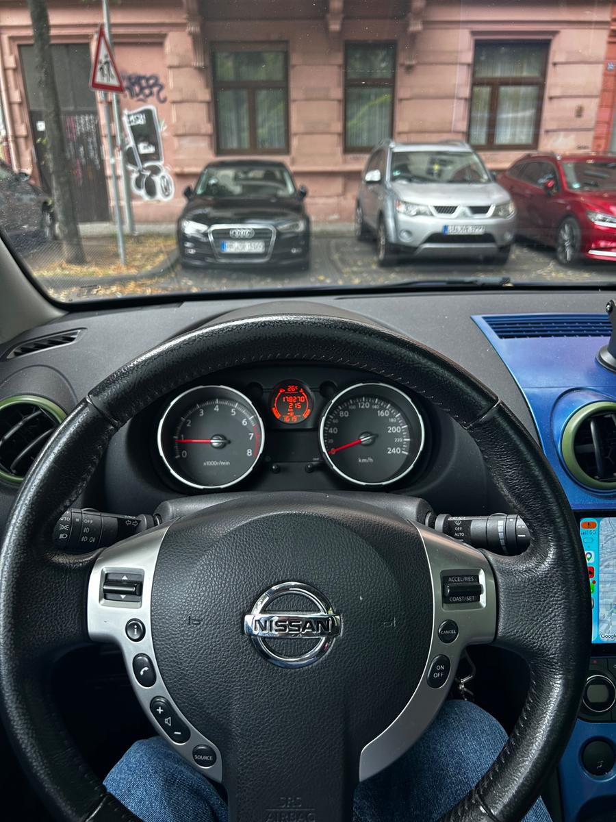 Nissan Qashqai+2 2009 — engine 1.997 cm³, 141 HP (104kW)