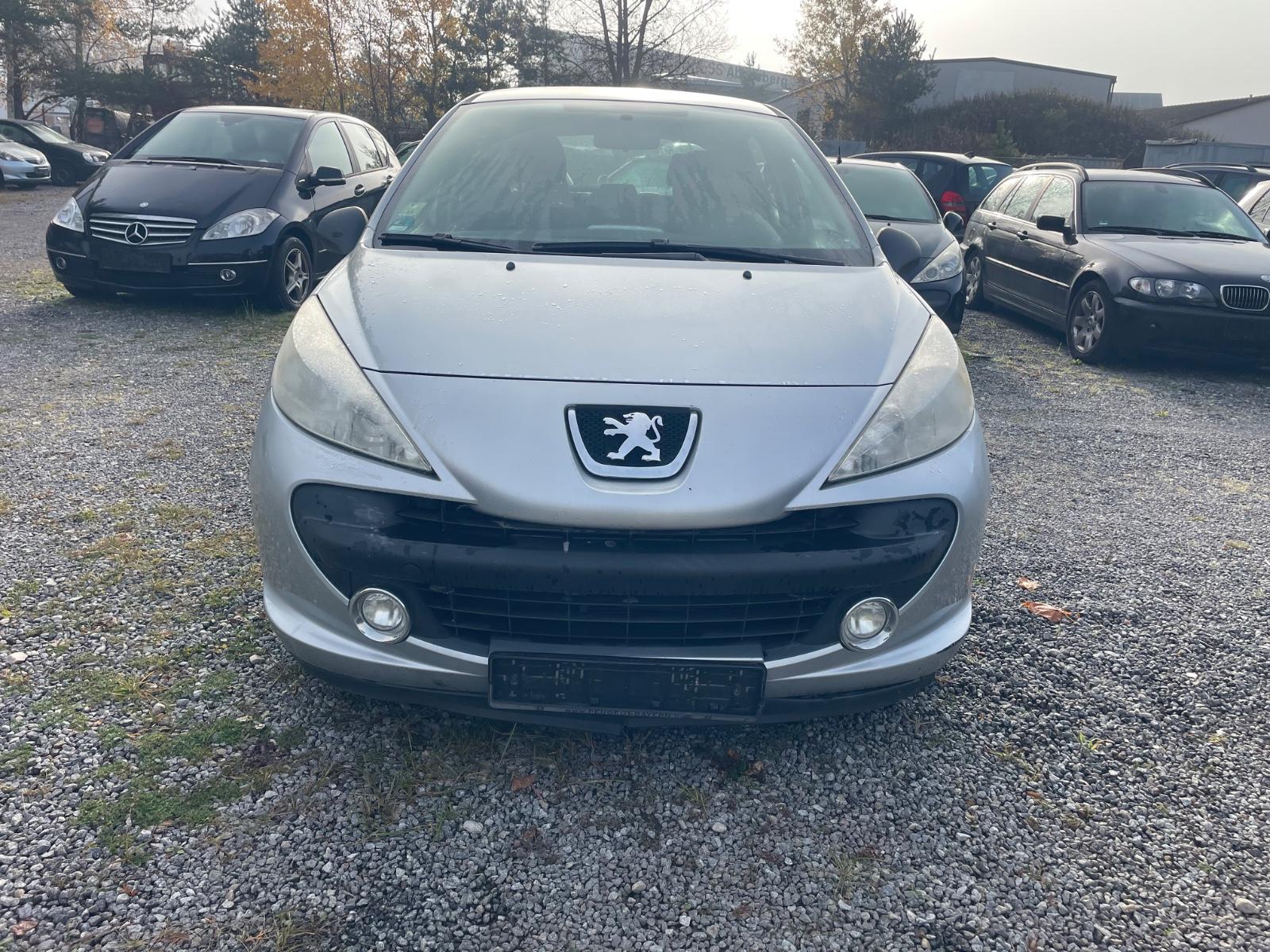 Peugeot 207 Premium 95 VTi