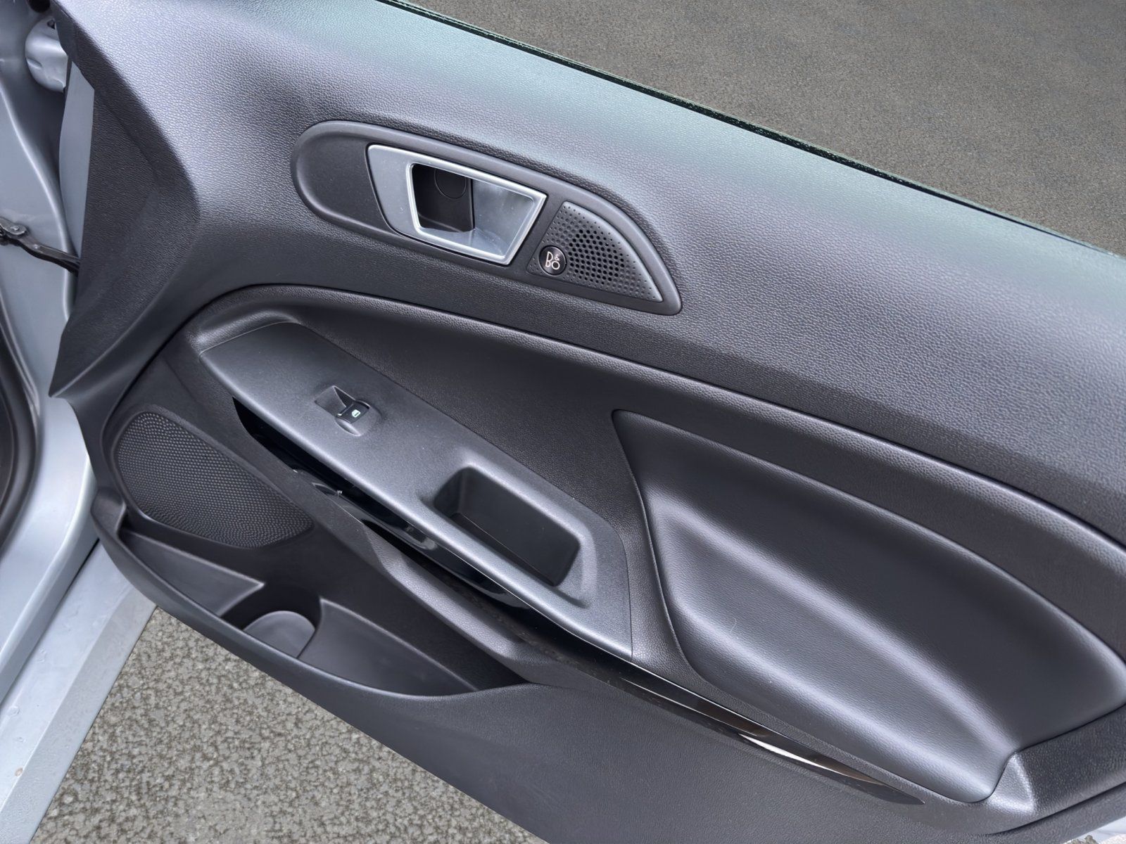 Fahrzeugabbildung Ford EcoSport ST-Line