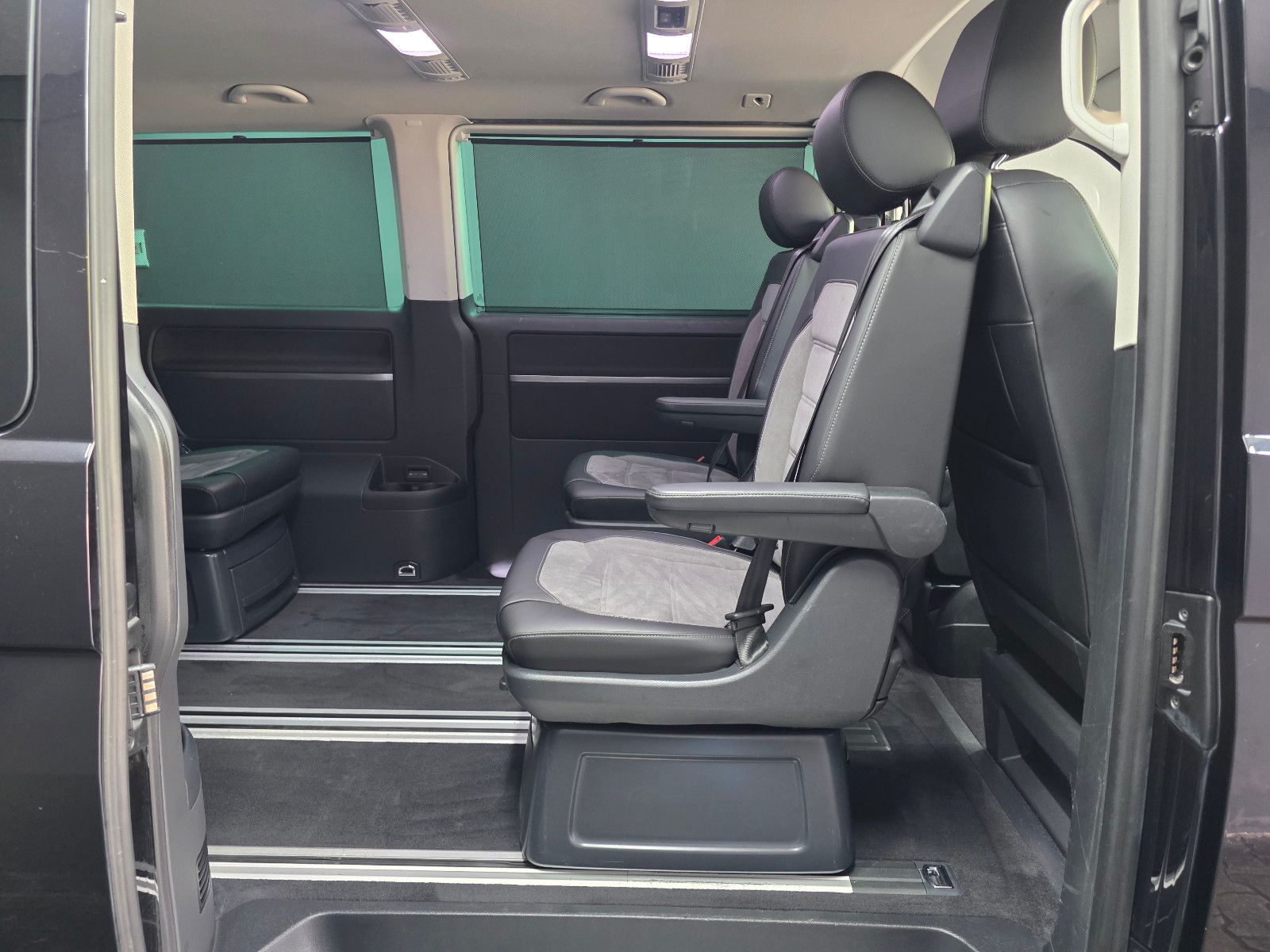 Volkswagen T6.1 MULTIVAN 4MOTION, 6 SITZER, ACC, LED, R-KAM foto 14